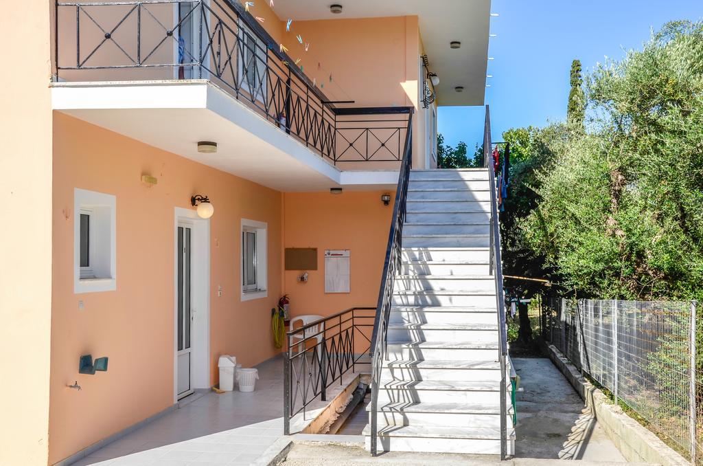 Olive Grove Apts Литакия Экстерьер фото