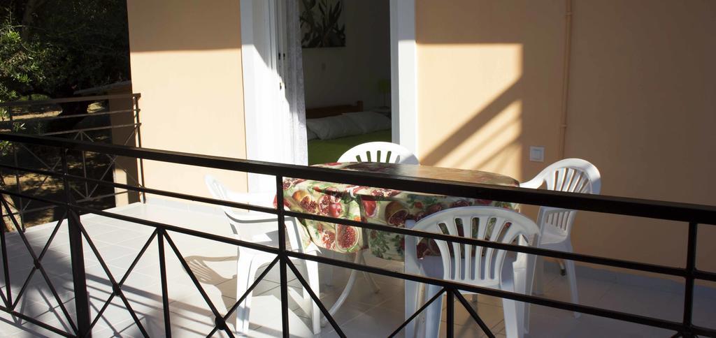 Olive Grove Apts Литакия Экстерьер фото