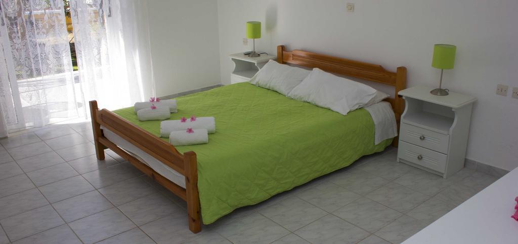 Olive Grove Apts Литакия Экстерьер фото